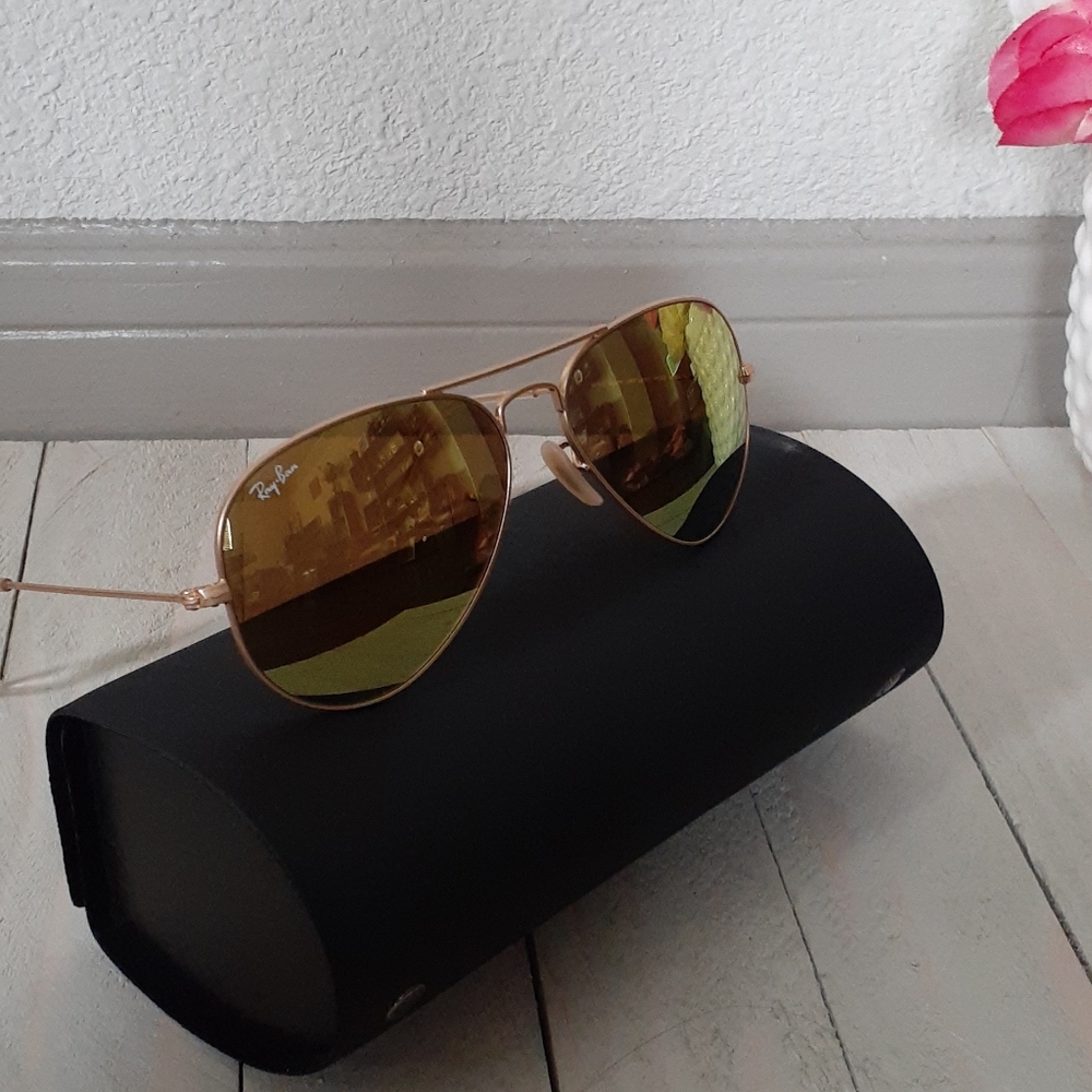 Authentic Rayban aviator sunglasses